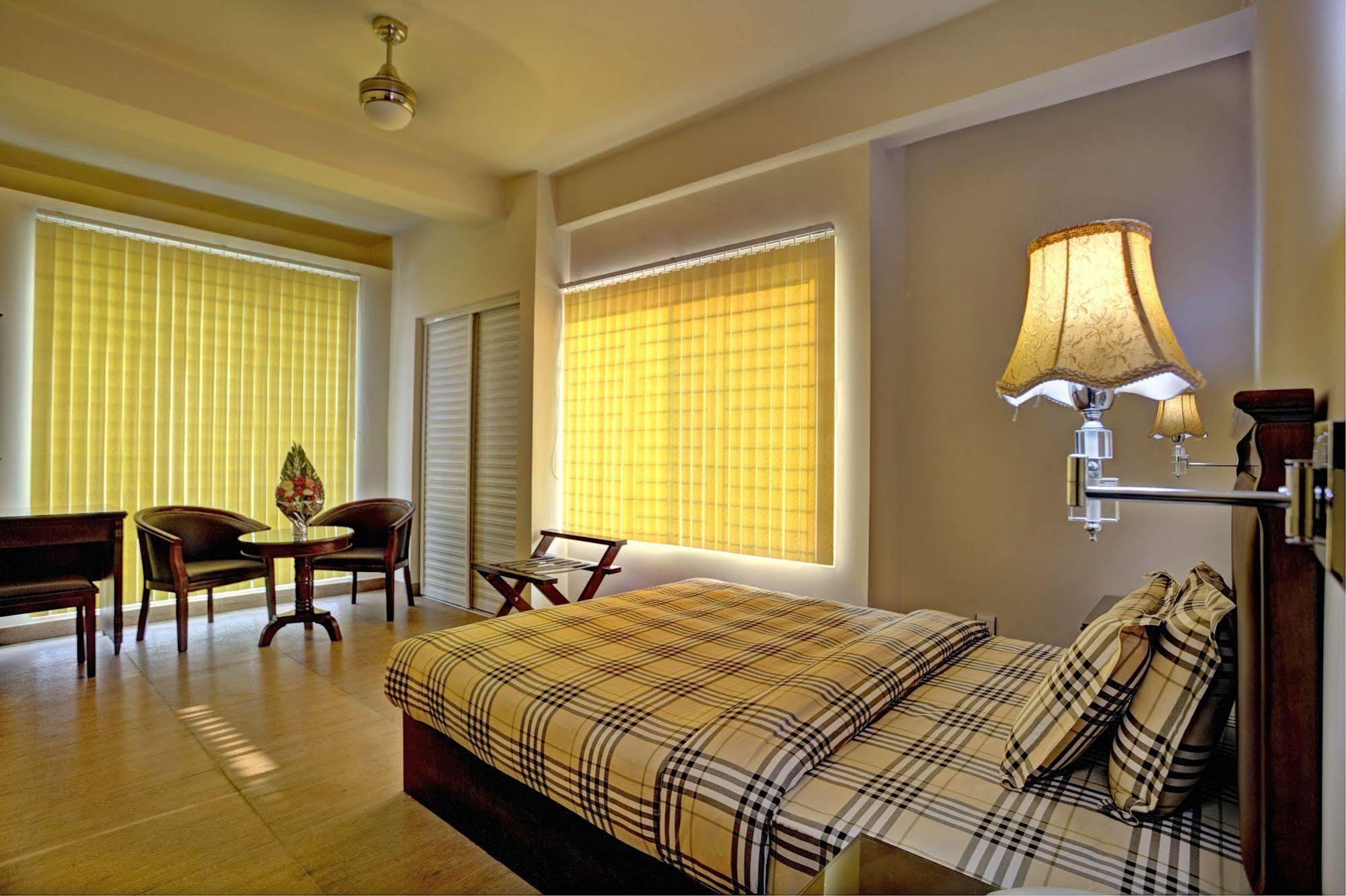 סילט La Rose Hotel מראה חיצוני תמונה