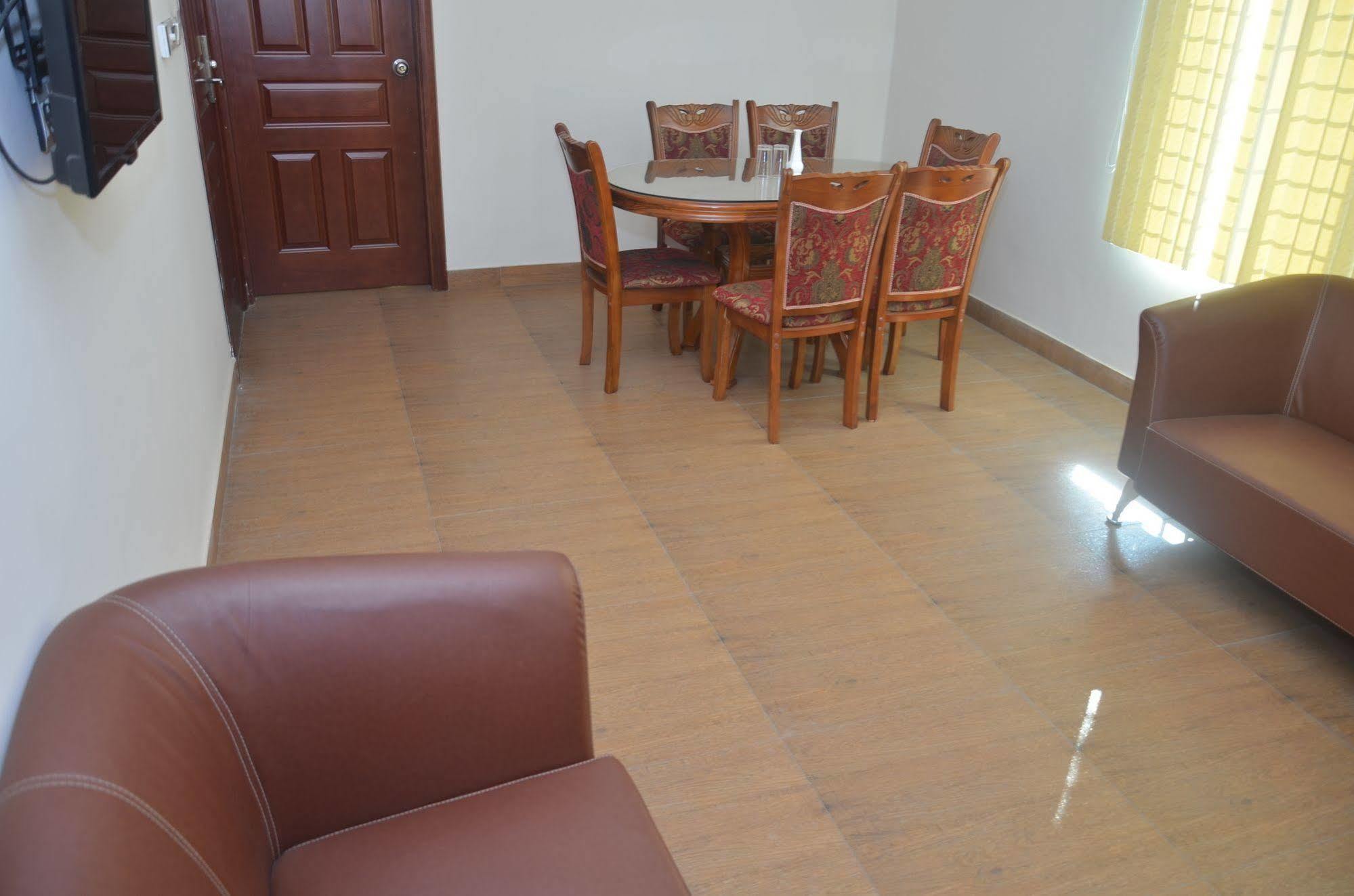סילט La Rose Hotel מראה חיצוני תמונה