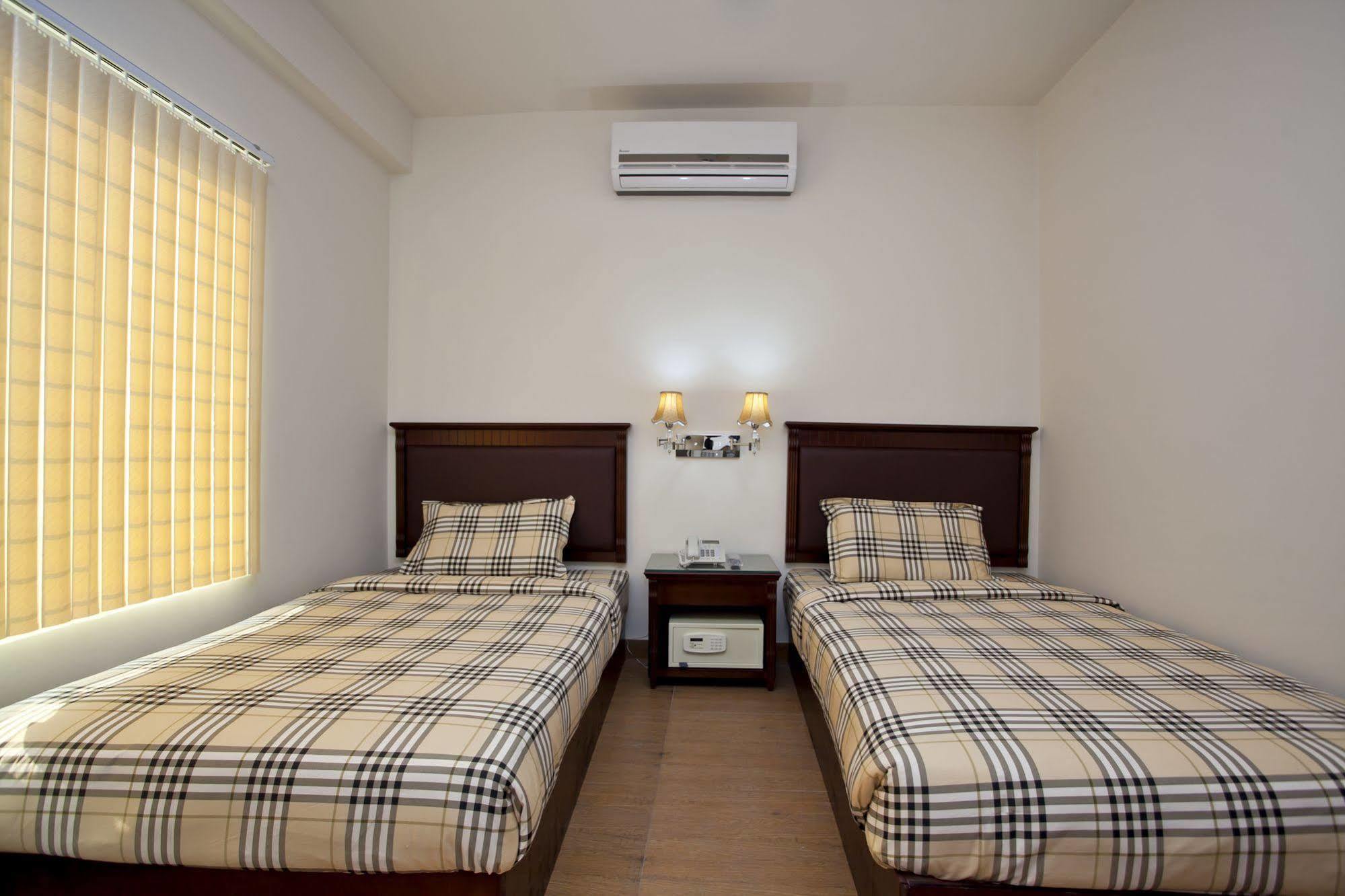 סילט La Rose Hotel מראה חיצוני תמונה